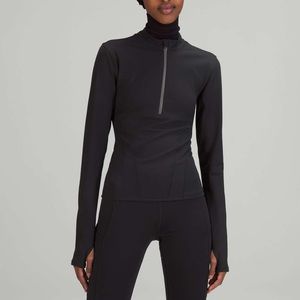 NWT Luxtreme Running 1/2 Zip Lululemon in Black